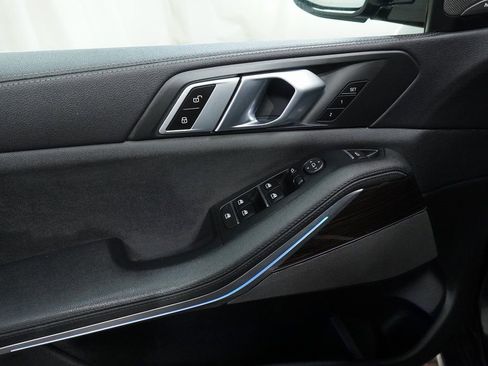 Used 2021 BMW X5 xDrive40i w/ Premium Package image 23