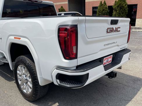 Used 2020 GMC Sierra 2500 Denali w/ Denali Ultimate Package AWD/4WD image 31