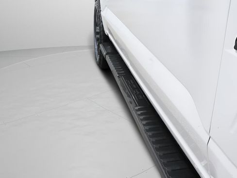 Used 2024 Ford F150 Lariat w/ Equipment Group 502A High image 32