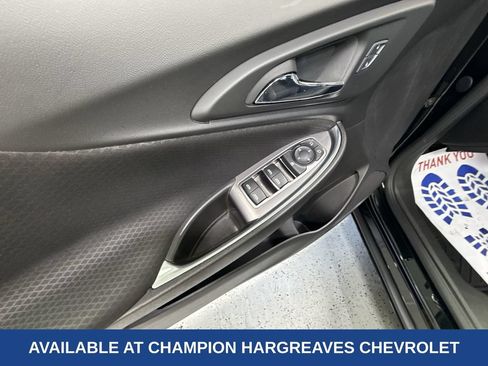 Used 2017 Chevrolet Malibu LT FWD image 31