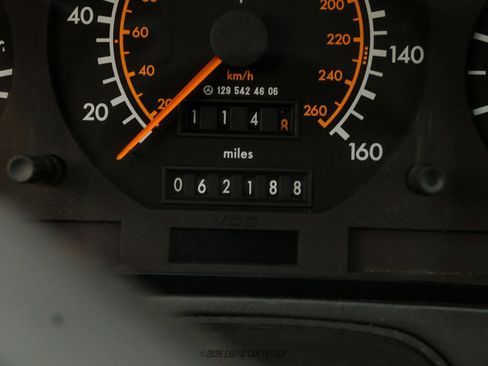 Used 1990 Mercedes-Benz 300 SL image 47