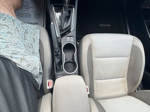 Used 2017 Toyota Corolla LE FWD image 36