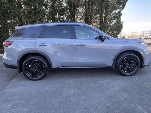 New 2026 INFINITI QX60 Sport image 4