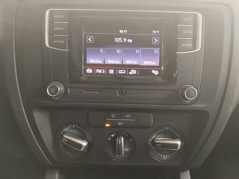 Used 2018 Volkswagen Jetta S image 25