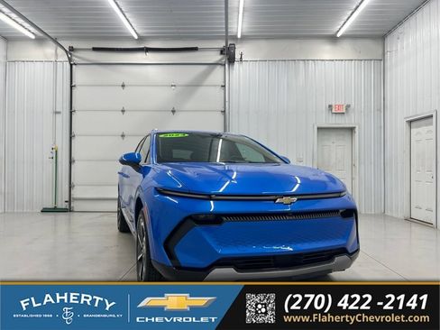 Used 2024 Chevrolet Equinox EV LT FWD image 1