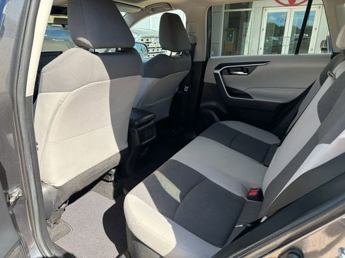 Used 2020 Toyota RAV4 XLE w/ Convenience Package AWD/4WD image 30