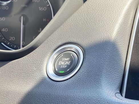 Used 2021 Cadillac XT4 Sport w/ Cold Weather Package AWD/4WD image 29