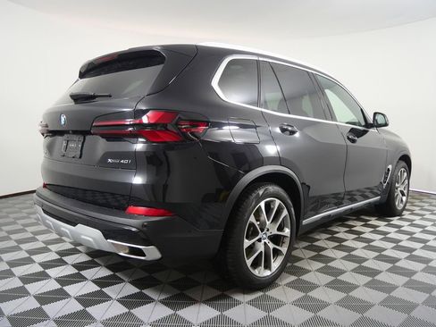 Certified 2025 BMW X5 xDrive40i w/ Premium Package image 3