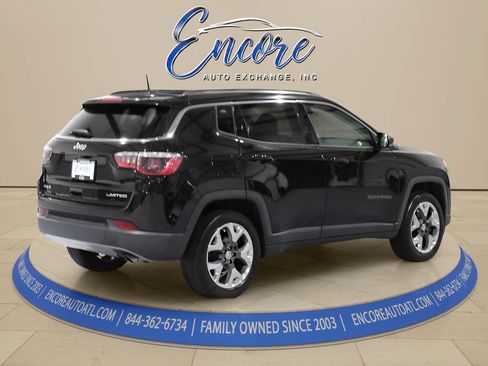 Used 2018 Jeep Compass Limited w/ Navigation Group AWD/4WD image 5