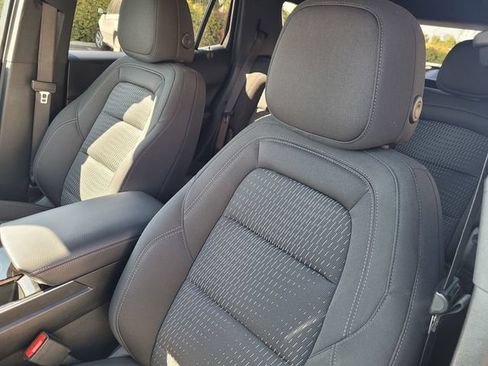 Used 2025 Chevrolet Equinox LT FWD image 11