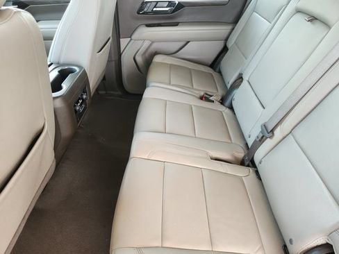 Used 2025 Chevrolet Tahoe LT AWD/4WD image 28