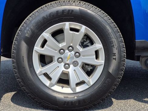 Used 2021 Chevrolet Colorado LT w/ Safety Package RWD image 7