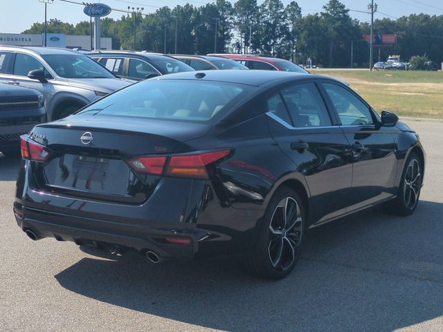 Used 2025 Nissan Altima 2.5 SR FWD image 3