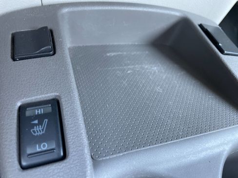 Used 2016 Nissan Leaf SV image 27