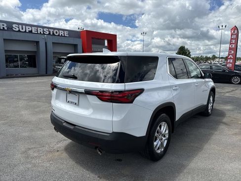 Used 2023 Chevrolet Traverse LS FWD image 13