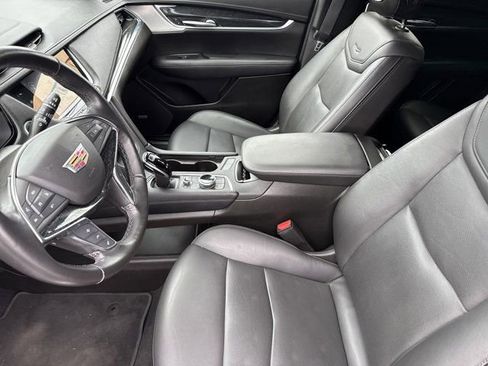 Used 2023 Cadillac XT5 Premium Luxury w/ Technology Package AWD/4WD image 13