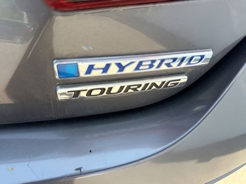 Used 2019 Honda Accord Touring image 11