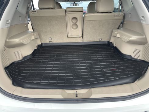 Used 2018 Nissan Rogue SV w/ Premium Package image 23