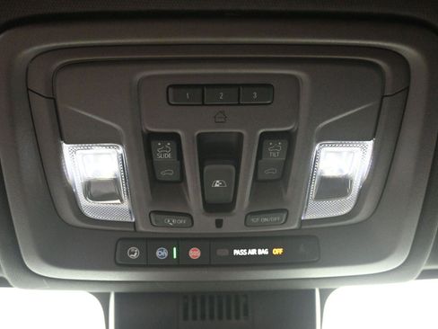 Used 2024 GMC Sierra 1500 Denali w/ Technology Package image 38