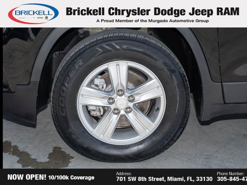 Used 2020 Chevrolet Trax LT w/ LT Convenience Package image 36