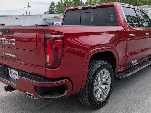Used 2021 GMC Sierra 1500 Denali w/ Driver Alert Package II AWD/4WD image 9
