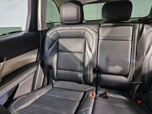 Used 2024 Lincoln Nautilus Reserve image 12