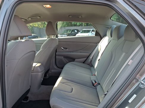 Certified 2024 Hyundai Elantra SEL FWD image 8