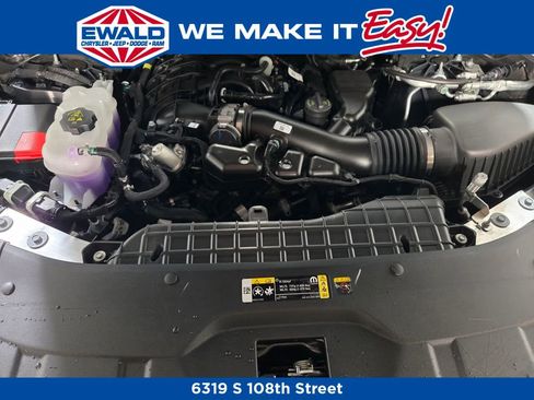 New 2025 Jeep Grand Cherokee Limited w/ Black Appearance Package image 23