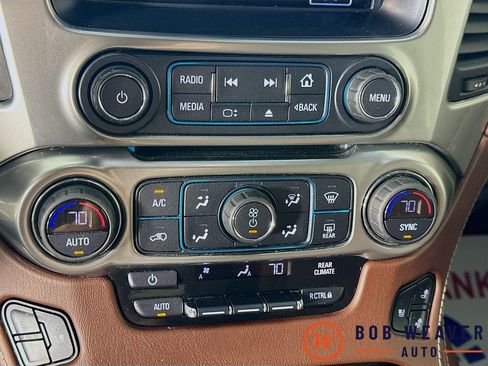 Used 2017 Chevrolet Suburban Premier AWD/4WD image 19