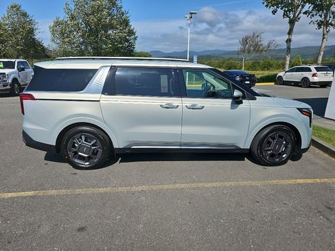 New 2026 Kia Carnival SX image 10