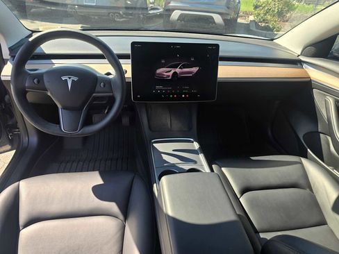 Used 2023 Tesla Model 3 Standard Range image 24