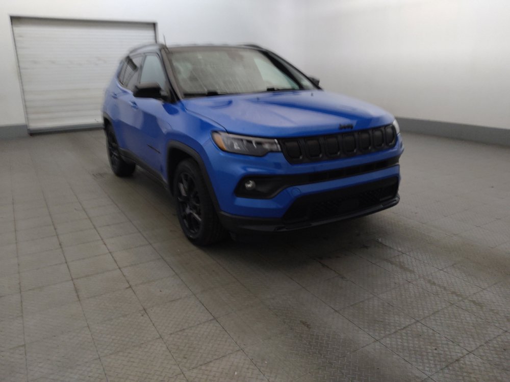 Used 2022 Jeep Compass Latitude FWD image 13