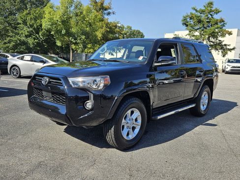 Used 2021 Toyota 4Runner SR5 Premium w/ Moonroof Package AWD/4WD image 3