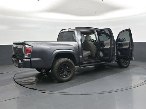 Used 2018 Toyota Tacoma SR w/ SR Convenience Package RWD image 45
