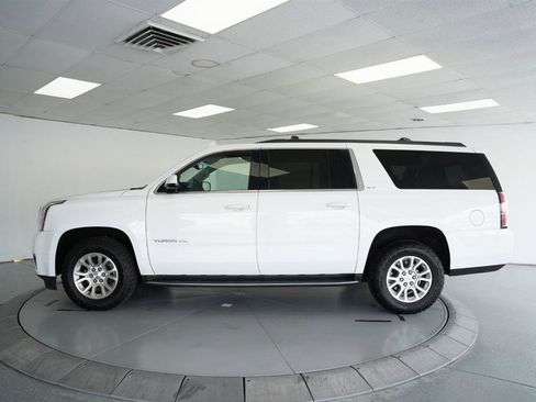 Used 2019 GMC Yukon XL SLT image 7