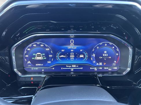 Used 2023 Chevrolet Silverado 1500 RST w/ Z71 Off-Road Package image 13