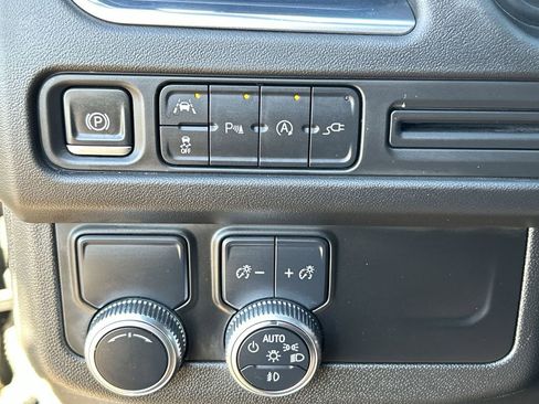 Used 2021 GMC Yukon SLE w/ Gmc Pro Safety Plus Package image 18