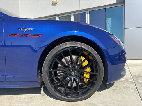 Used 2022 Maserati Ghibli Trofeo image 10