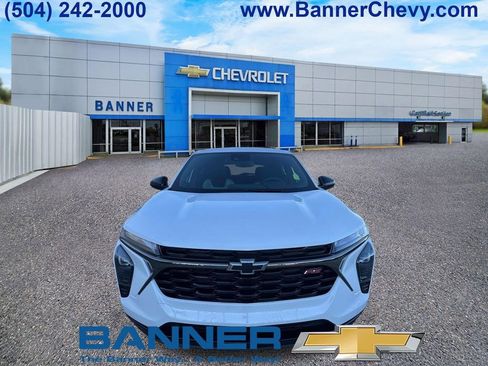 New 2026 Chevrolet Trax RS w/ Driver Confidence Package image 2