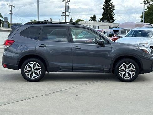Used 2021 Subaru Forester Premium w/ Popular Package #1 AWD/4WD image 2