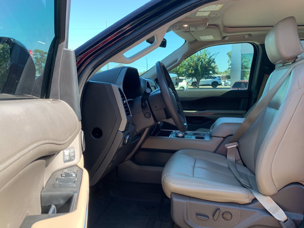 Used 2020 Ford Expedition XLT w/ Equipment Group 202A RWD image 25