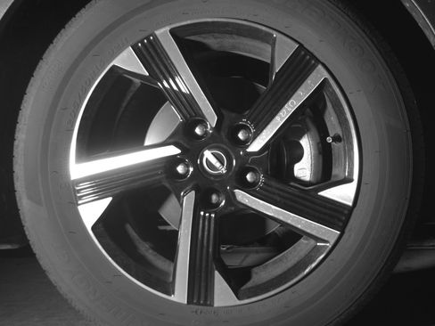 Used 2025 Nissan Sentra SV image 13