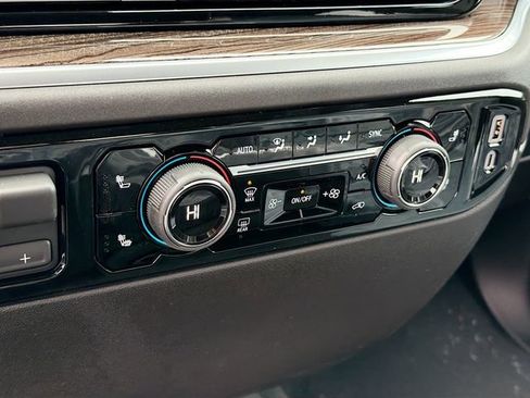 New 2026 Chevrolet Silverado 2500 LT w/ Convenience Package AWD/4WD image 19