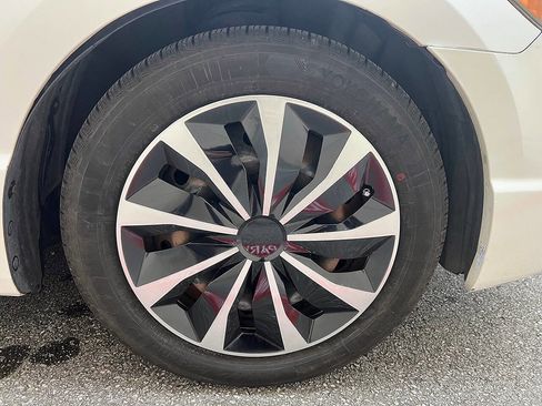 Used 2007 Honda Civic LX image 48