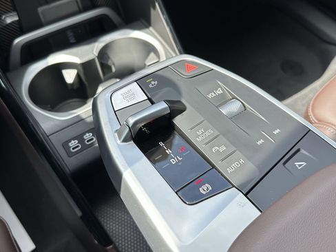 Used 2025 BMW X1 xDrive28i w/ Convenience Package image 24