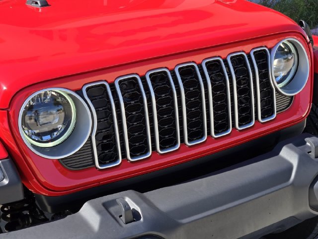 Used 2026 Jeep Wrangler Unlimited Sahara AWD/4WD image 11