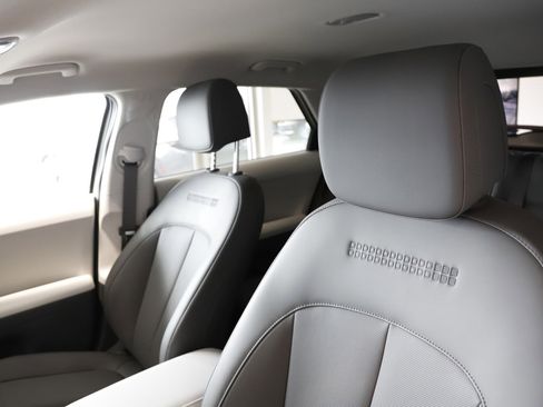 New 2026 Hyundai Ioniq 5 SEL image 13