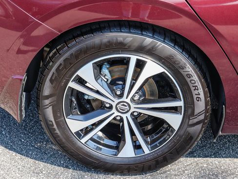 Used 2022 Nissan Sentra SV w/ All-Weather Package FWD image 7