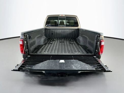 Used 2016 Ford F250 Lariat w/ Lariat Ultimate Package AWD/4WD image 7