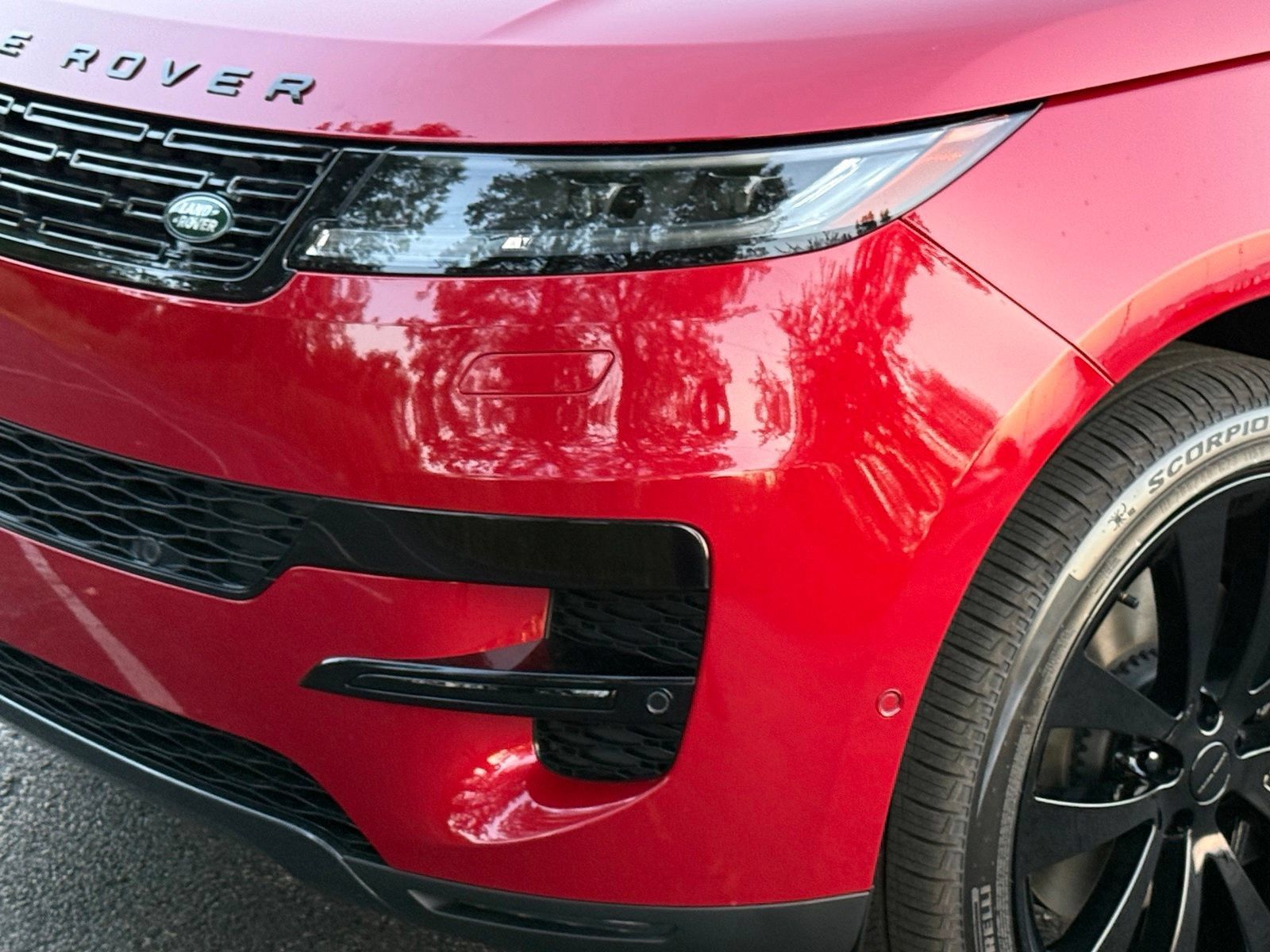 New 2026 Land Rover Range Rover Sport SE AWD/4WD image 11